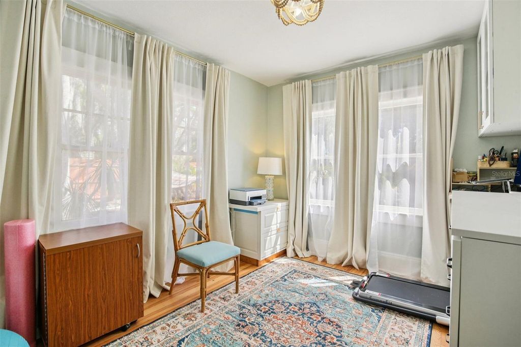 Image 28 of property listing at 1135 MARINE STREET, Clearwater, FL 33755