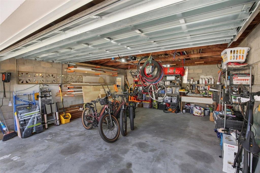 Image 37 of property listing at 1135 MARINE STREET, Clearwater, FL 33755