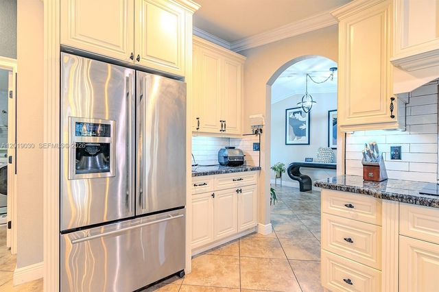 16181 SW 284th St, Homestead, FL 33033