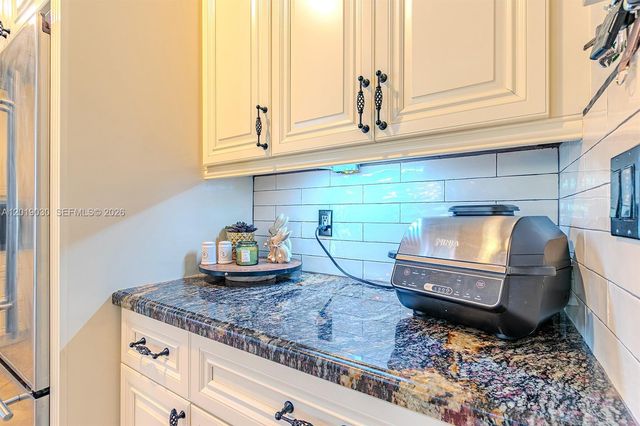 16181 SW 284th St, Homestead, FL 33033