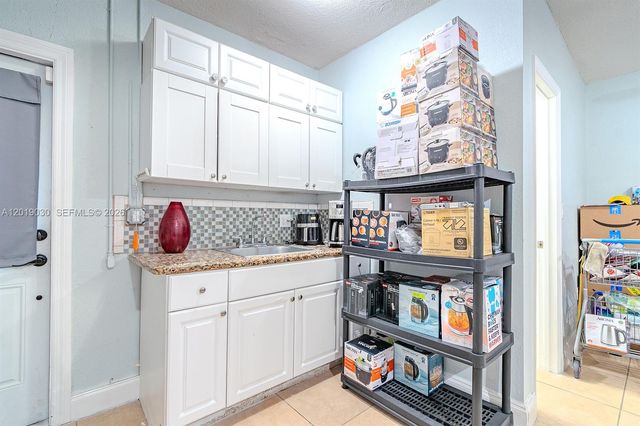 16181 SW 284th St, Homestead, FL 33033
