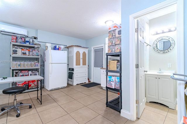 16181 SW 284th St, Homestead, FL 33033
