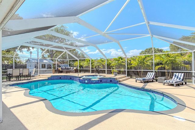 16181 SW 284th St, Homestead, FL 33033