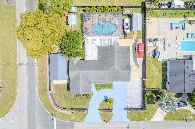 16181 SW 284th St, Homestead, FL 33033
