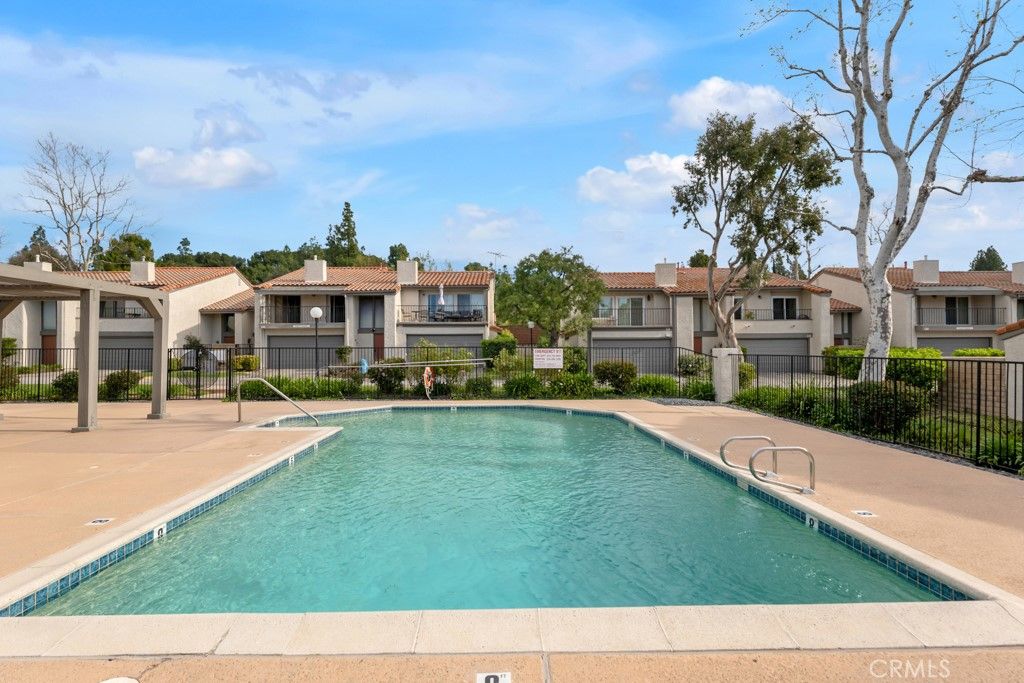 Image 45 of property listing at 11435 Tampa 90, Porter Ranch, CA 91326