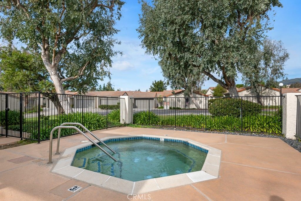 Image 46 of property listing at 11435 Tampa 90, Porter Ranch, CA 91326