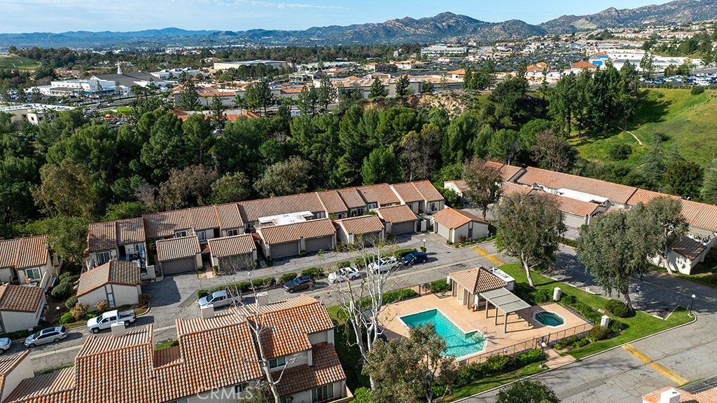 Image 49 of property listing at 11435 Tampa 90, Porter Ranch, CA 91326