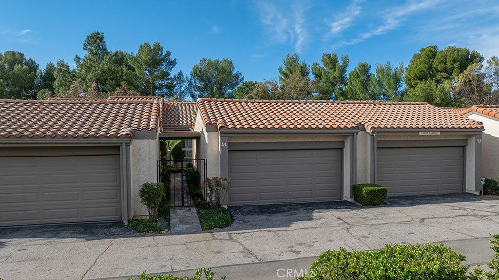 Image 54 of property listing at 11435 Tampa 90, Porter Ranch, CA 91326