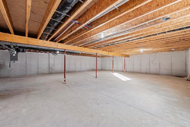 2120 TORI LANE, Marinette, WI 54143