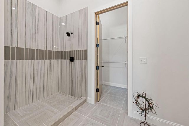 2120 TORI LANE, Marinette, WI 54143