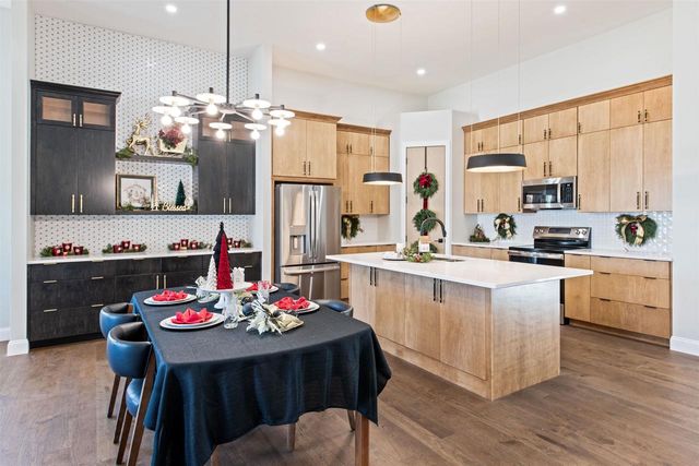 2120 TORI LANE, Marinette, WI 54143