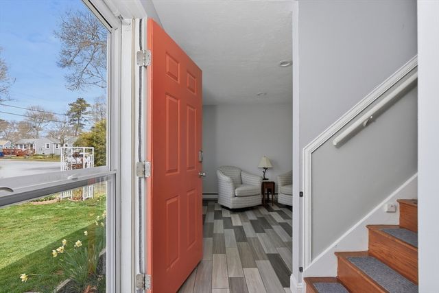 91 Cohasset Rd, Wareham, MA 02532