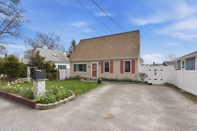91 Cohasset Rd, Wareham, MA 02532