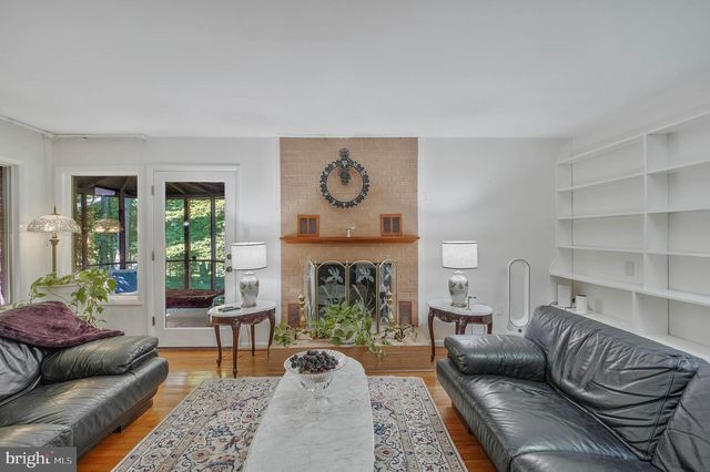 2026 HUNTER MILL RD, Vienna, VA 22181