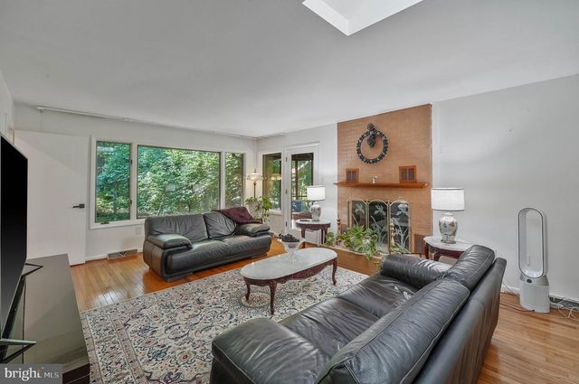 2026 HUNTER MILL RD, Vienna, VA 22181