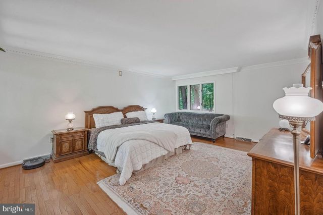 2026 HUNTER MILL RD, Vienna, VA 22181