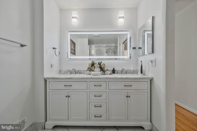 2026 HUNTER MILL RD, Vienna, VA 22181
