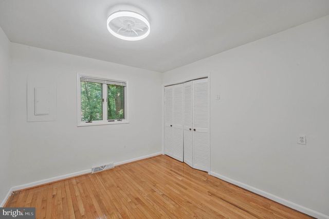 2026 HUNTER MILL RD, Vienna, VA 22181
