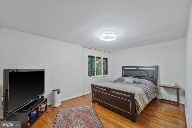 2026 HUNTER MILL RD, Vienna, VA 22181