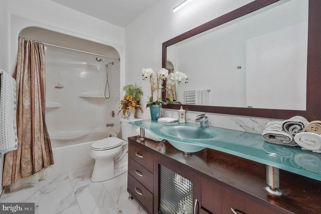 2026 HUNTER MILL RD, Vienna, VA 22181