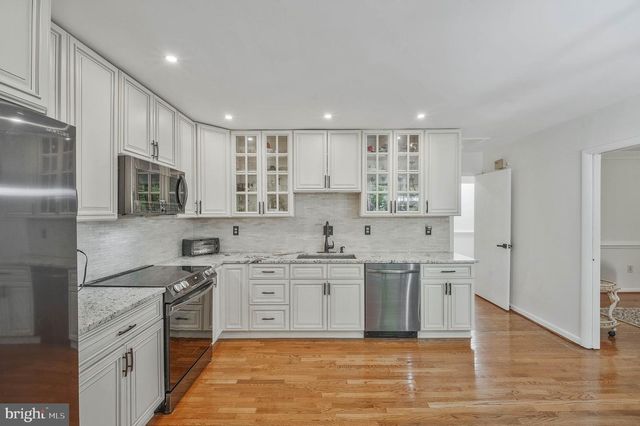 2026 HUNTER MILL RD, Vienna, VA 22181