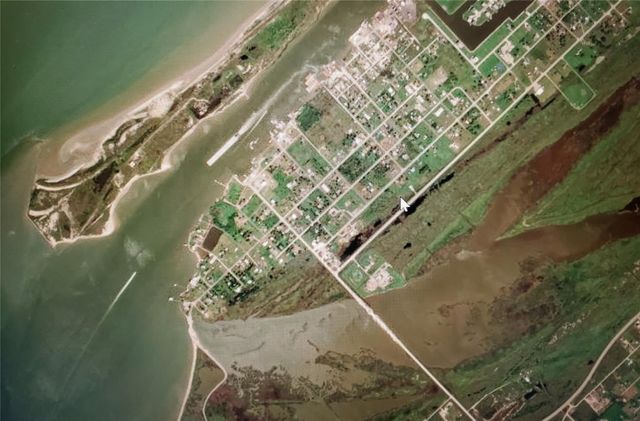 6 Broadway, Port Bolivar, TX 77650