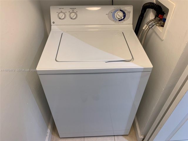 570 S Park Rd 13-6, Hollywood, FL 33021