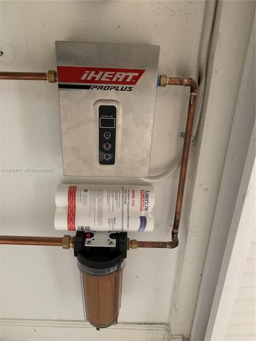 570 S Park Rd 13-6, Hollywood, FL 33021