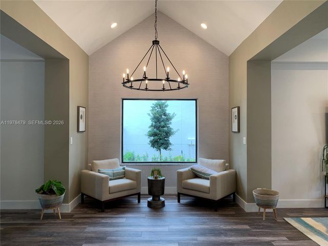 570 S Park Rd 13-6, Hollywood, FL 33021