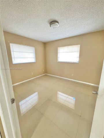 2500 SW 81st Ave 401, Davie, FL 33324