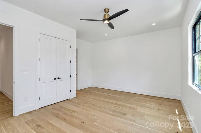2209 Norcross Place, Charlotte, NC 28205