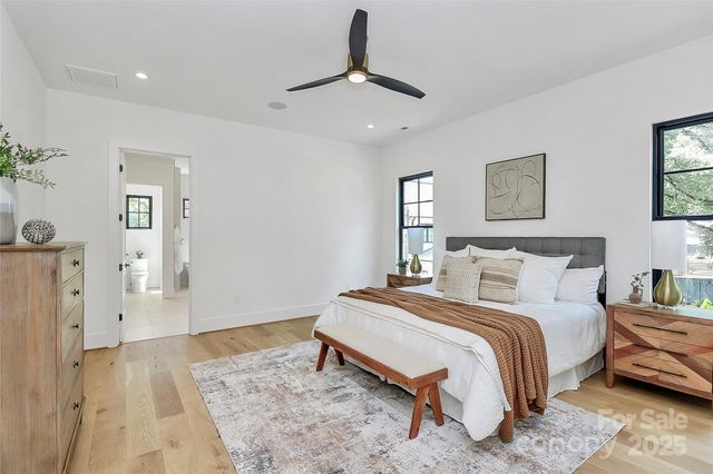 2209 Norcross Place, Charlotte, NC 28205