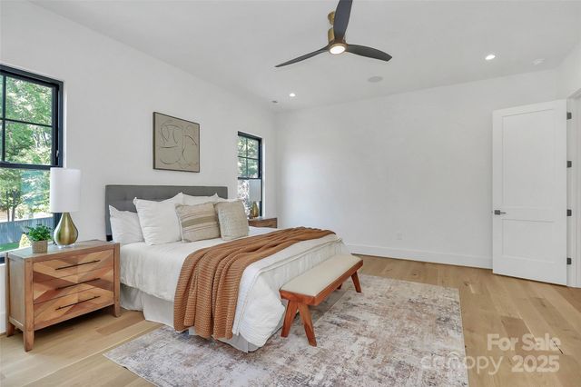 2209 Norcross Place, Charlotte, NC 28205