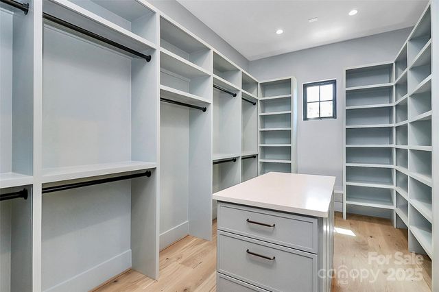 2209 Norcross Place, Charlotte, NC 28205