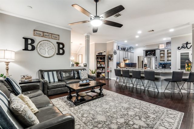 4500 Fox River Trail, Arlington, TX 76017