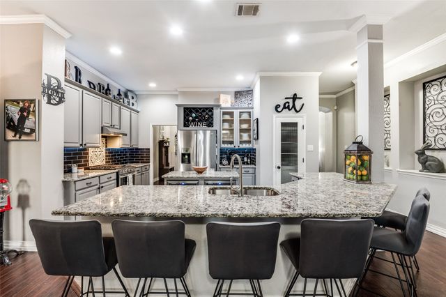 4500 Fox River Trail, Arlington, TX 76017