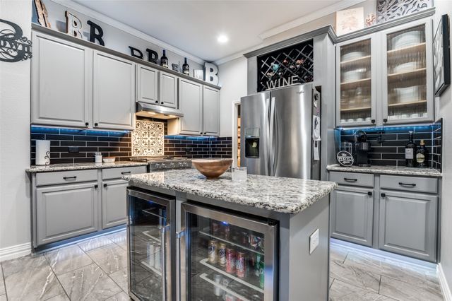 4500 Fox River Trail, Arlington, TX 76017