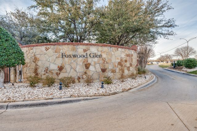 4500 Fox River Trail, Arlington, TX 76017