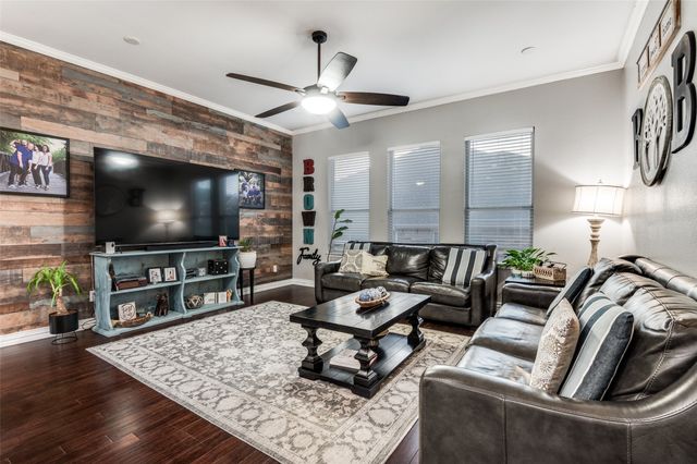 4500 Fox River Trail, Arlington, TX 76017