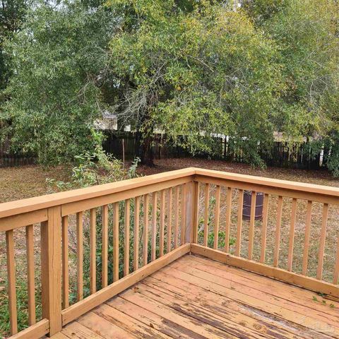 6067 White Creek Ln, Milton, FL 32570