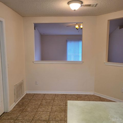 6067 White Creek Ln, Milton, FL 32570