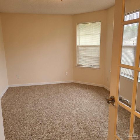 6067 White Creek Ln, Milton, FL 32570