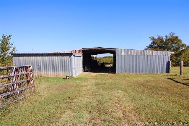 404517 E 1080 Road, Henryetta, OK 74437