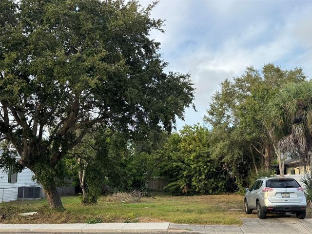 6025 82ND AVENUE N, Pinellas Park, FL 33781