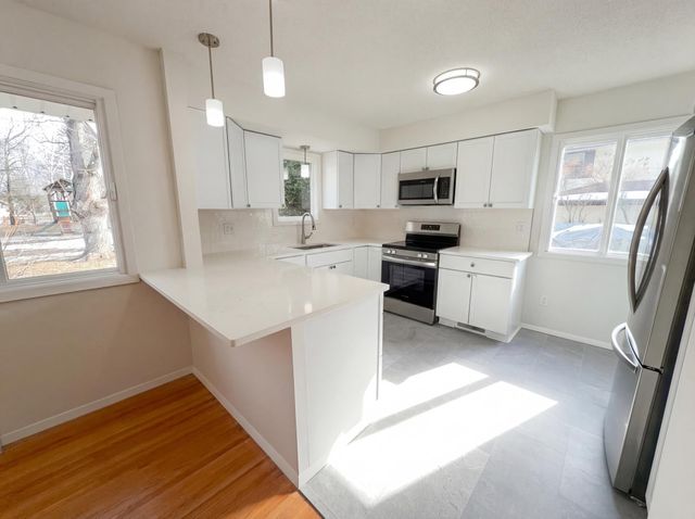 3480 Milton Street N, Shoreview, MN 55126