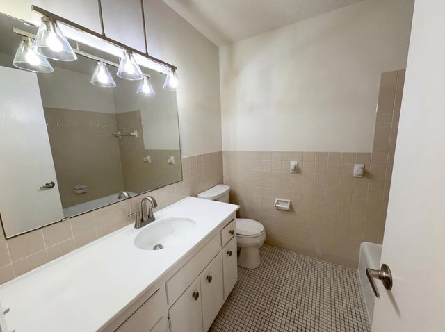 3480 Milton Street N, Shoreview, MN 55126