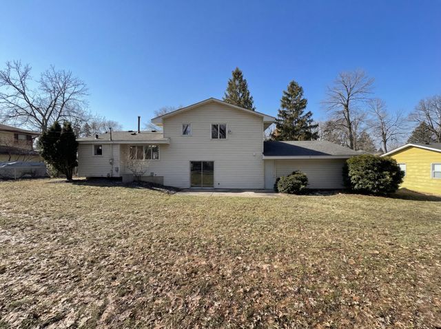 3480 Milton Street N, Shoreview, MN 55126