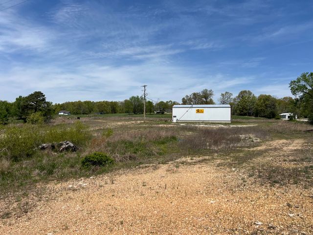 15839 East State Highway 76, Ava, MO 65608