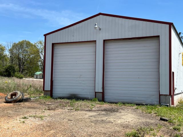 15839 East State Highway 76, Ava, MO 65608