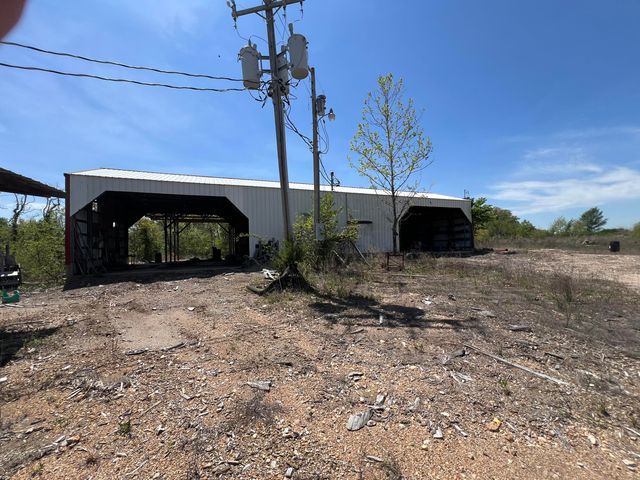 15839 East State Highway 76, Ava, MO 65608